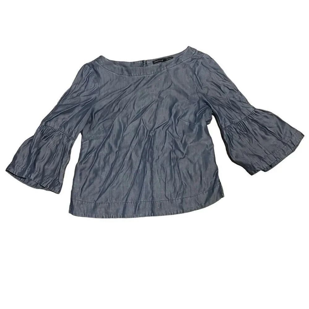 White House black market chambray adorable bell sleeve top size 8